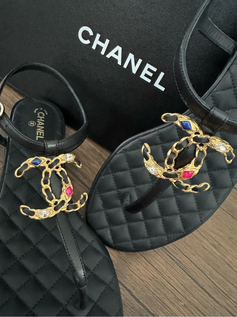 NEW CHANEL Quilted Lambskin Leather Rhinestone Detailed Sandals in Black